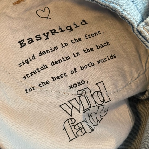 NWOT Wild Fable Light Wash Denim Jeans Size 2 - Picture 2 of 16